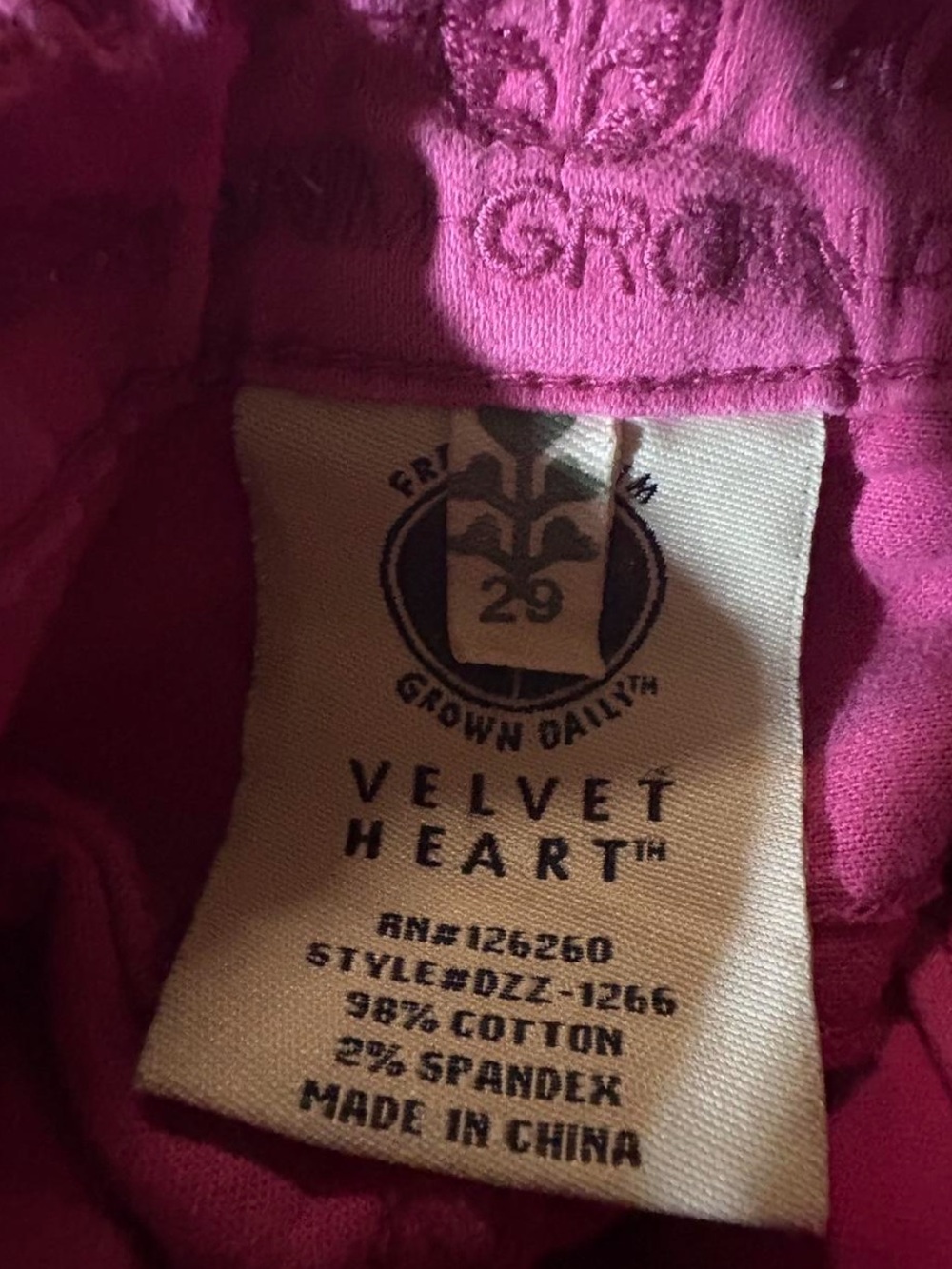 Velvet Heart fuchsia / hot pink skinny jeans - Picture 5 of 5